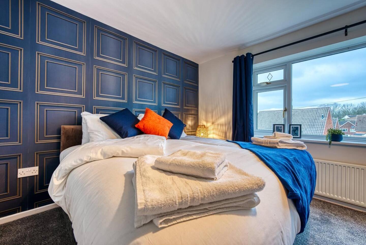 Dudley-5 Beds-Contractors-Parking-Long Stay! ภายนอก รูปภาพ
